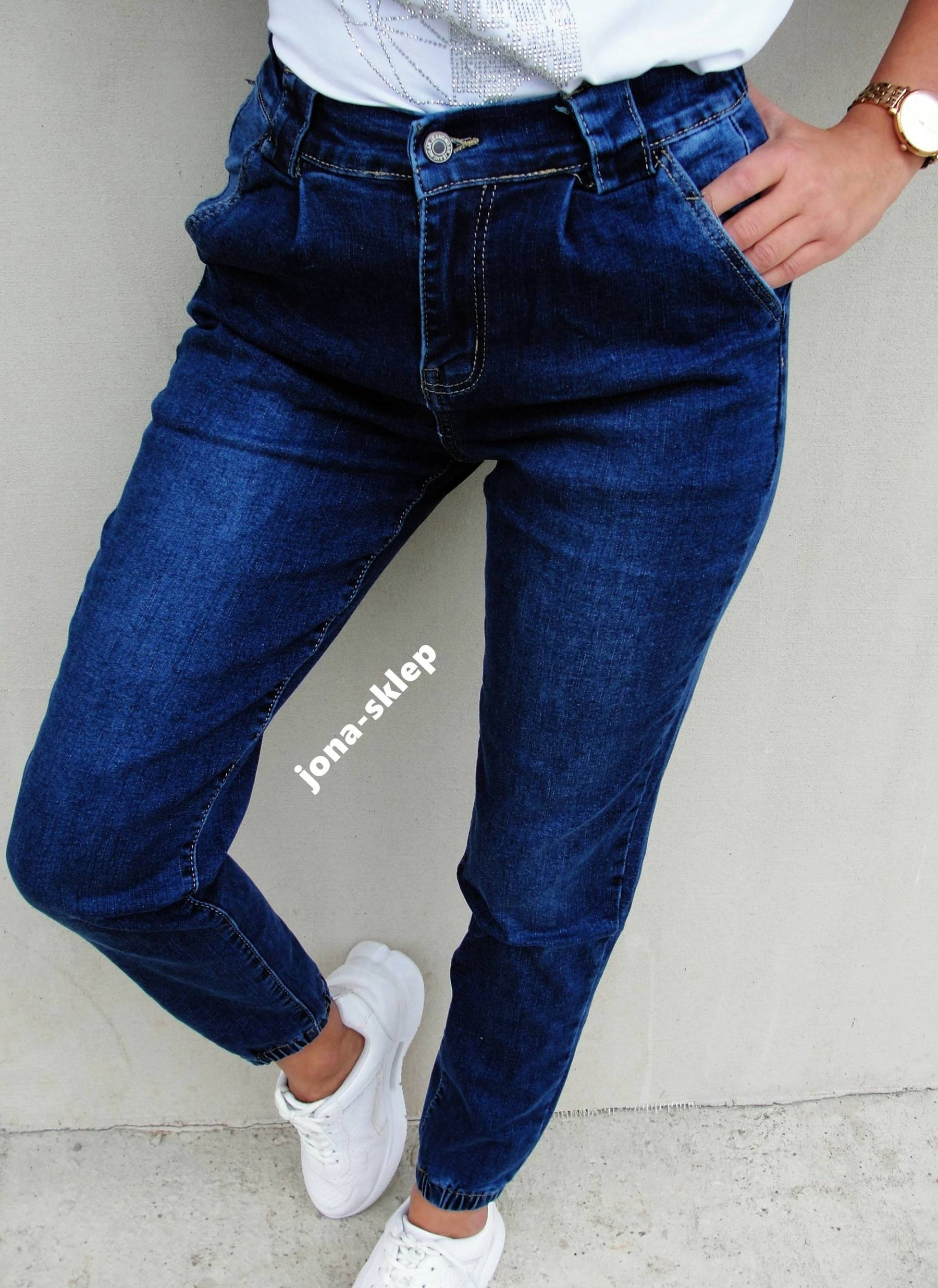 Casualowe jeansy z gumką CARMEN ściągacz